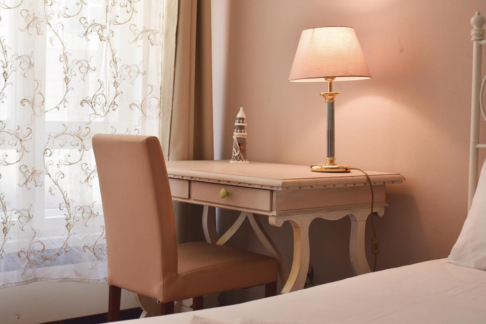 Barcolana Lodge - Hostel Трієст Екстер'єр фото